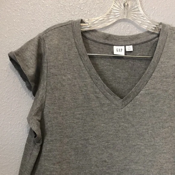 GAP dress Women's M light heather gray cap sleeve tiered knit v neck petite EUC - Picture 4 of 11